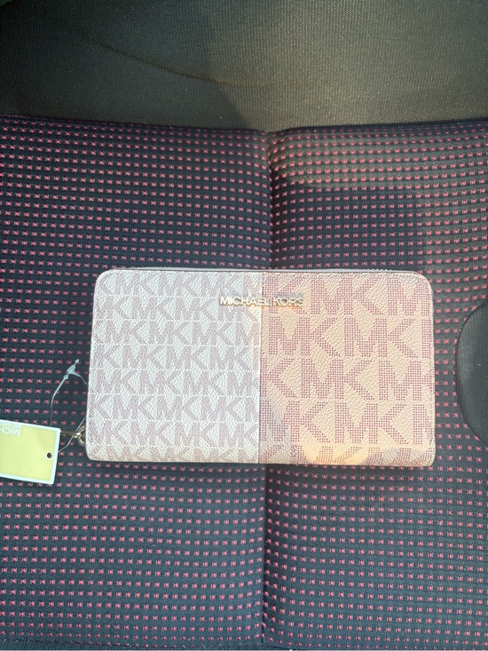 Michael Kors Handbags - Michael Kors Pink and Gold Card Holder Wallet